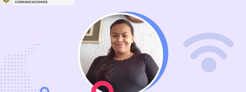 Foto de Diana Ariza sonriente acompañada del logo de Con Sentidos TIC y el Ministerio TIC