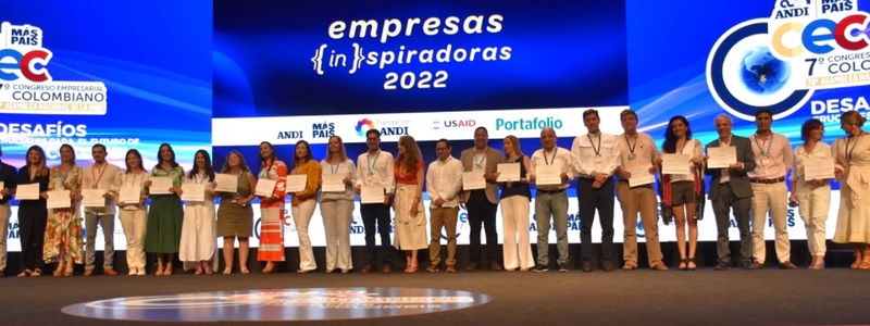 Fotografía: Representantes de las 22 empresas seleccionadas que demostraron estar resolviendo desafíos sociales
