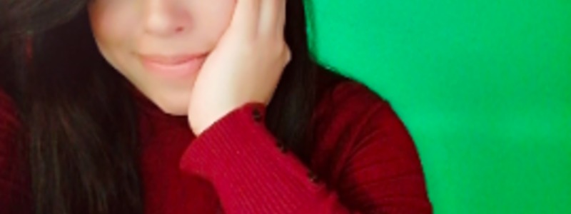 Cindy Paola Sandoval Guzmán, es intérprete de Lengua de Señas Colombiana