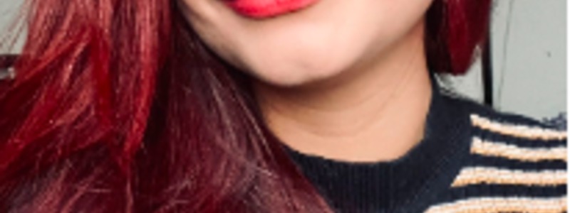 Fotografía: María Luisa Valencia, Intérprete de Lengua de Señas Colombiana (LSC)